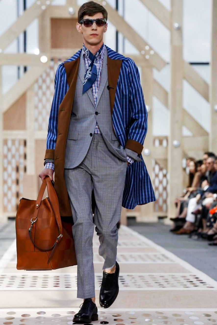 Look 12