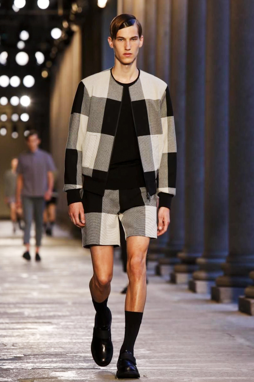 Look 15