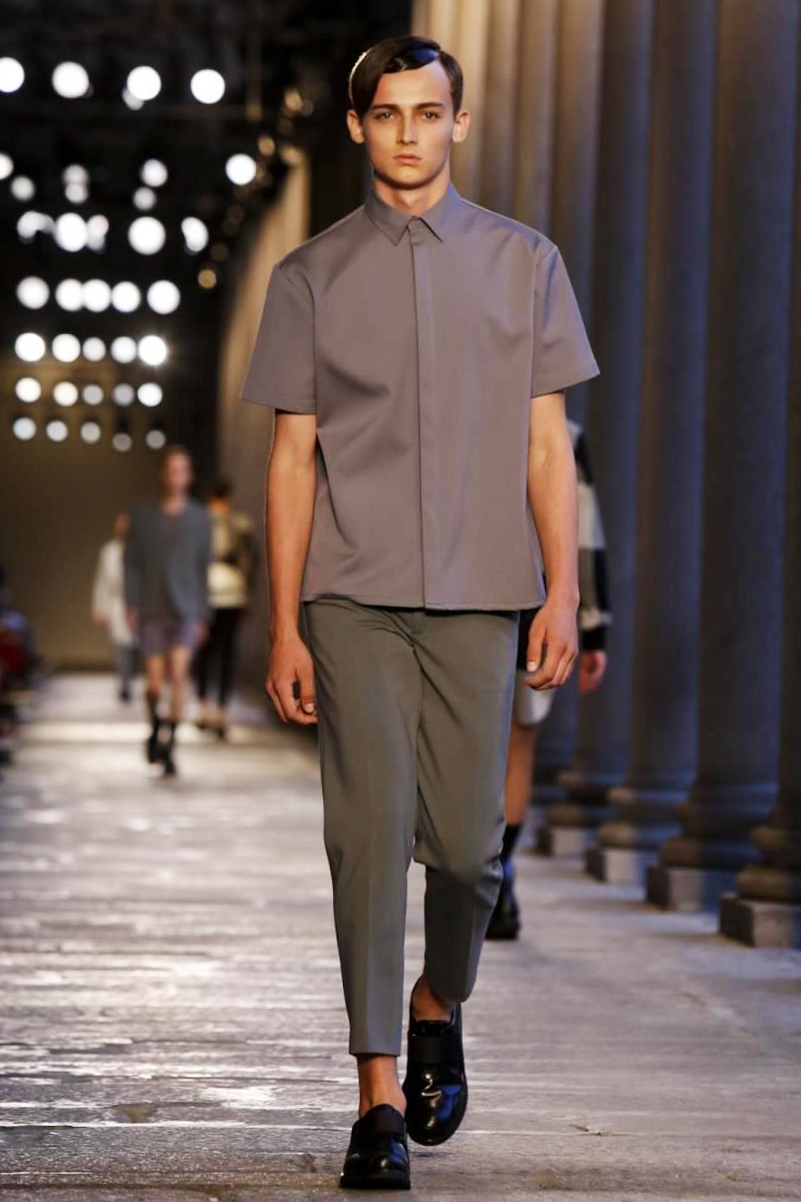 Look 16