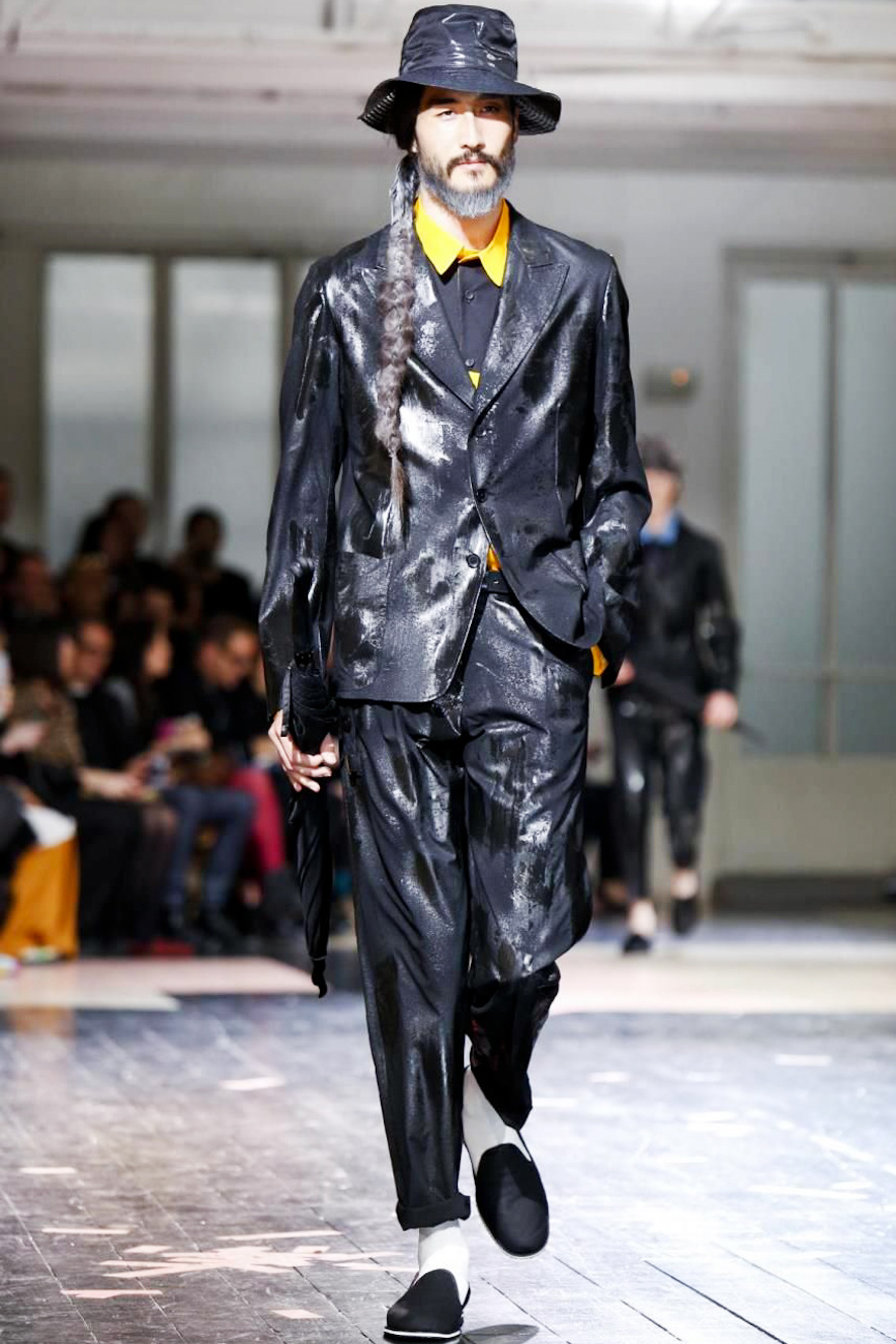 Look 30