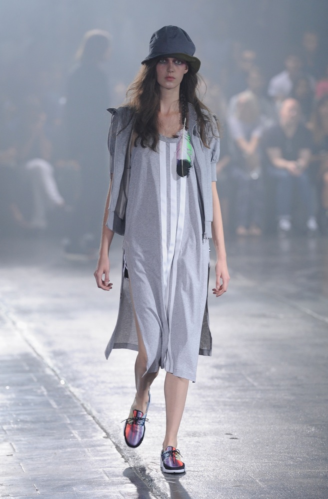Look 16