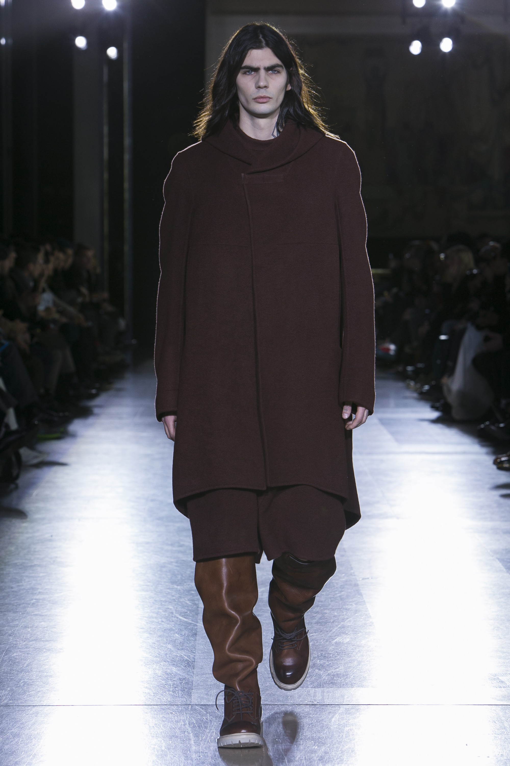 Look 11