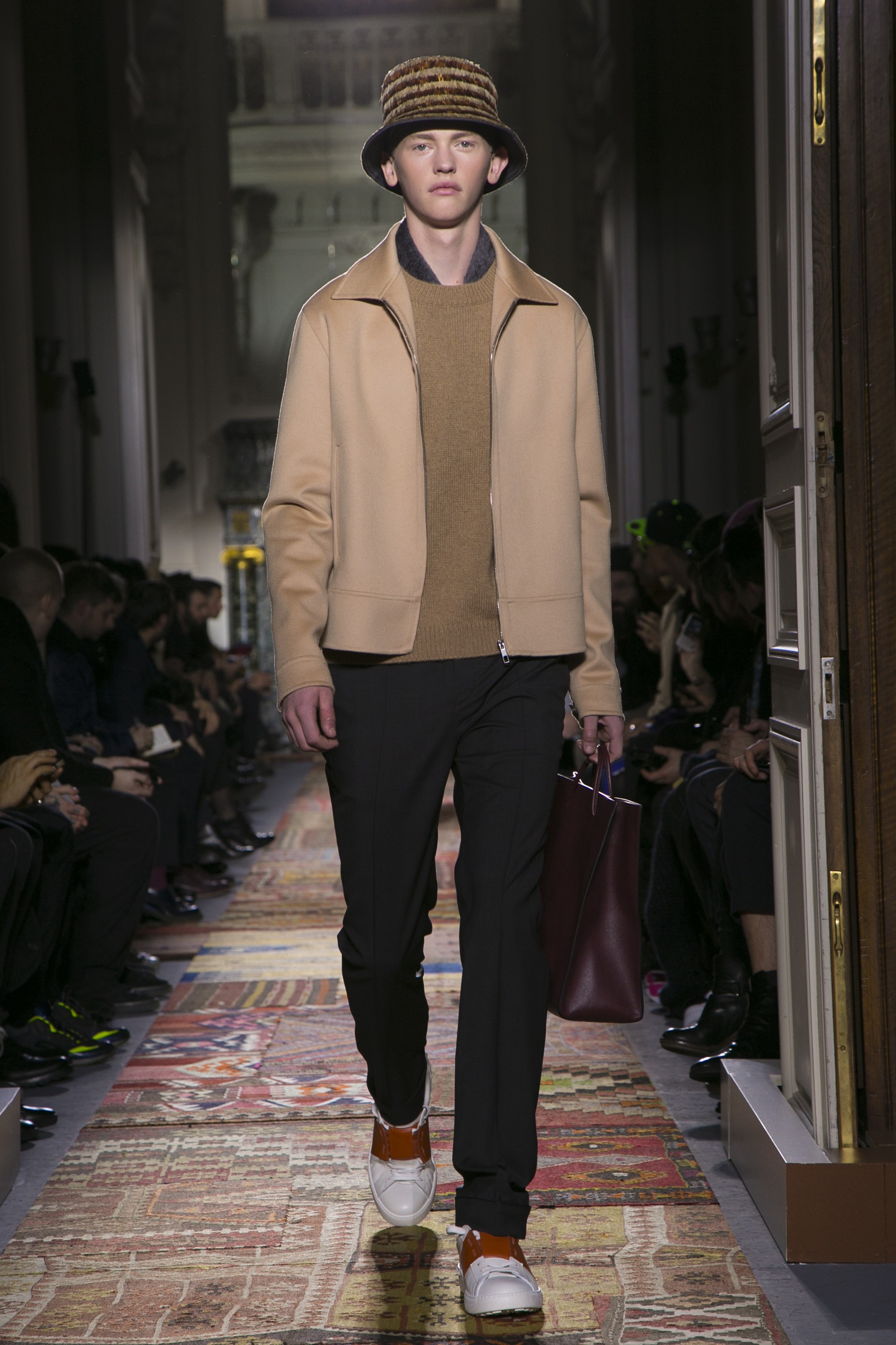 Look 12