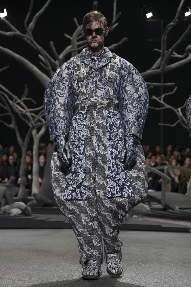 Look 15