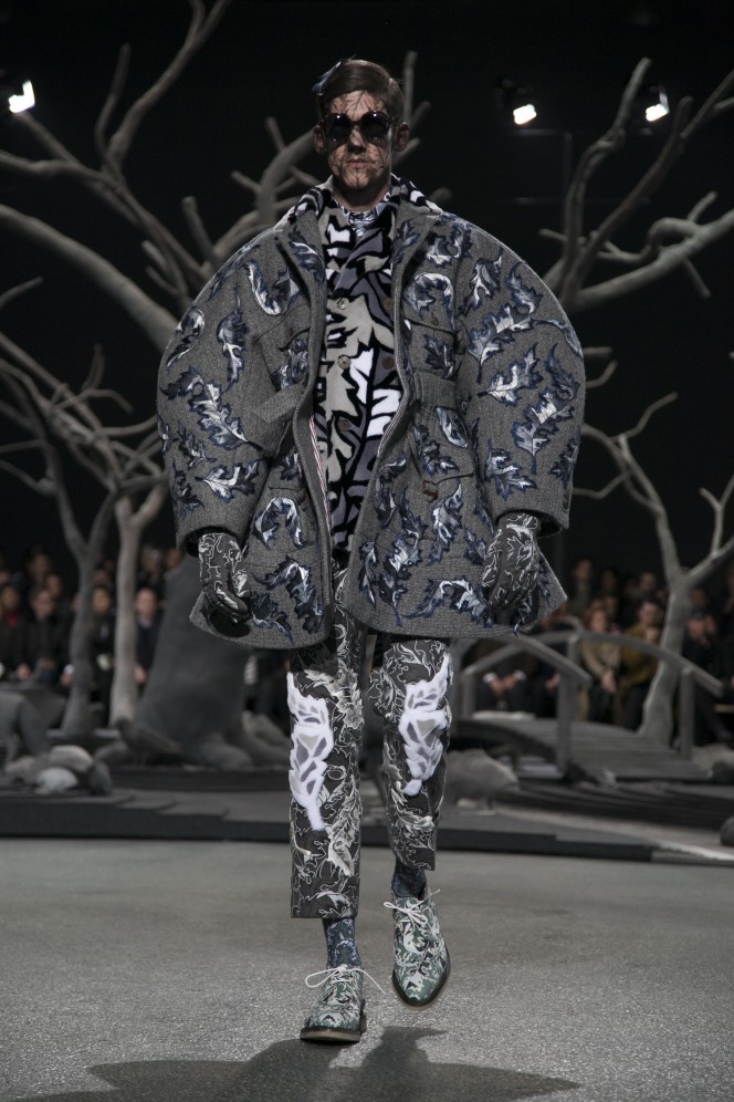 Look 16