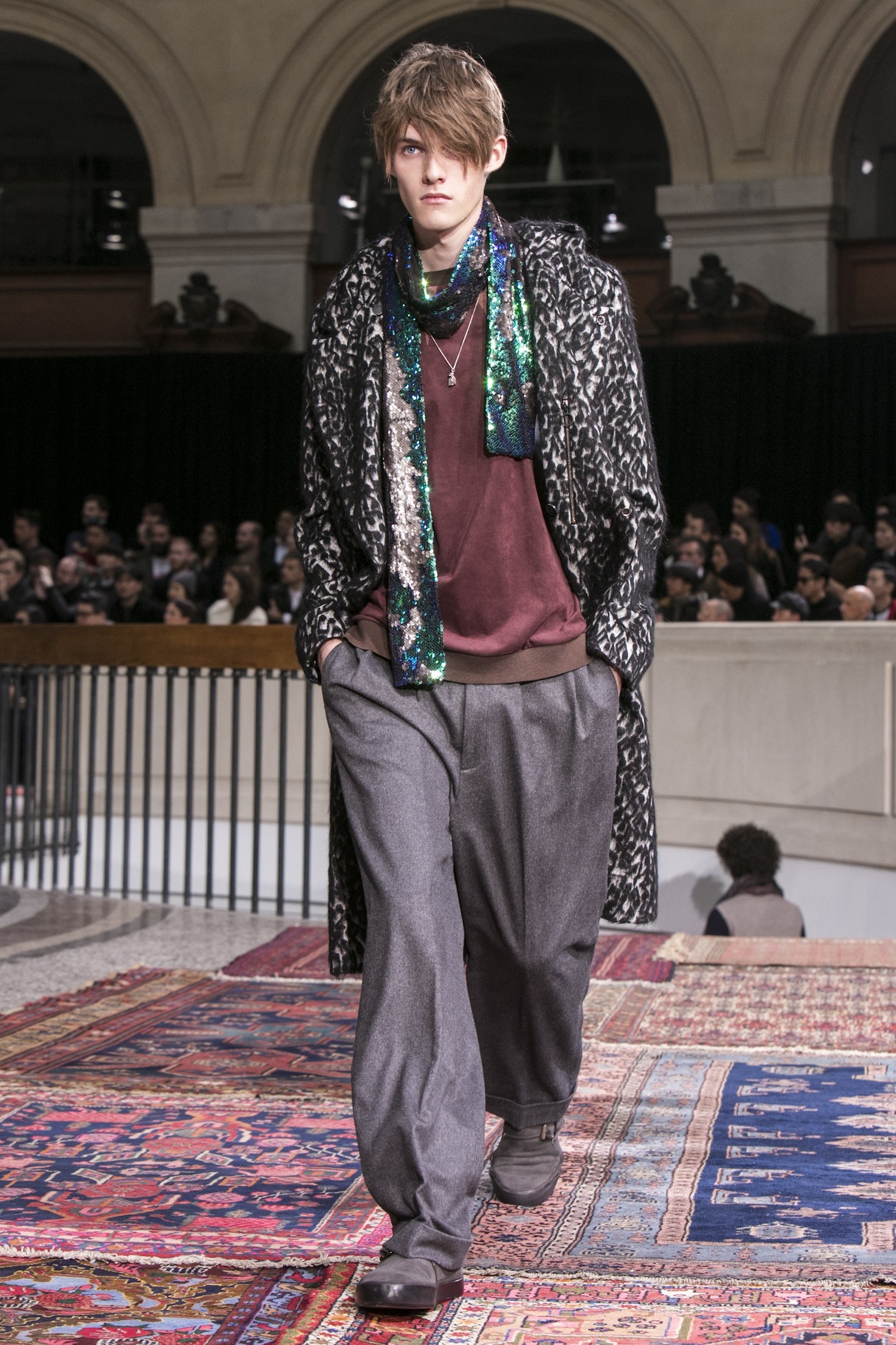 Look 27