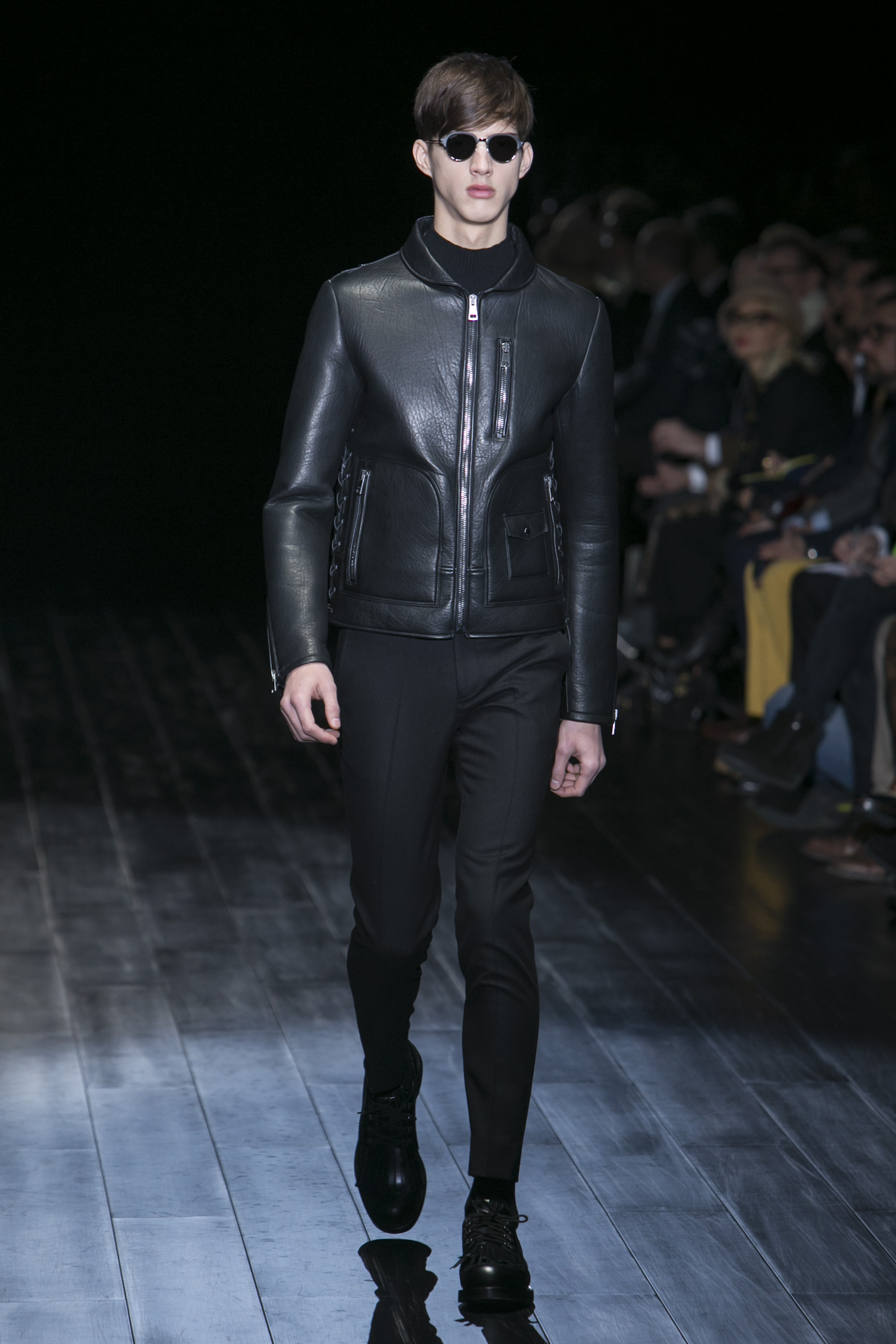 Look 30