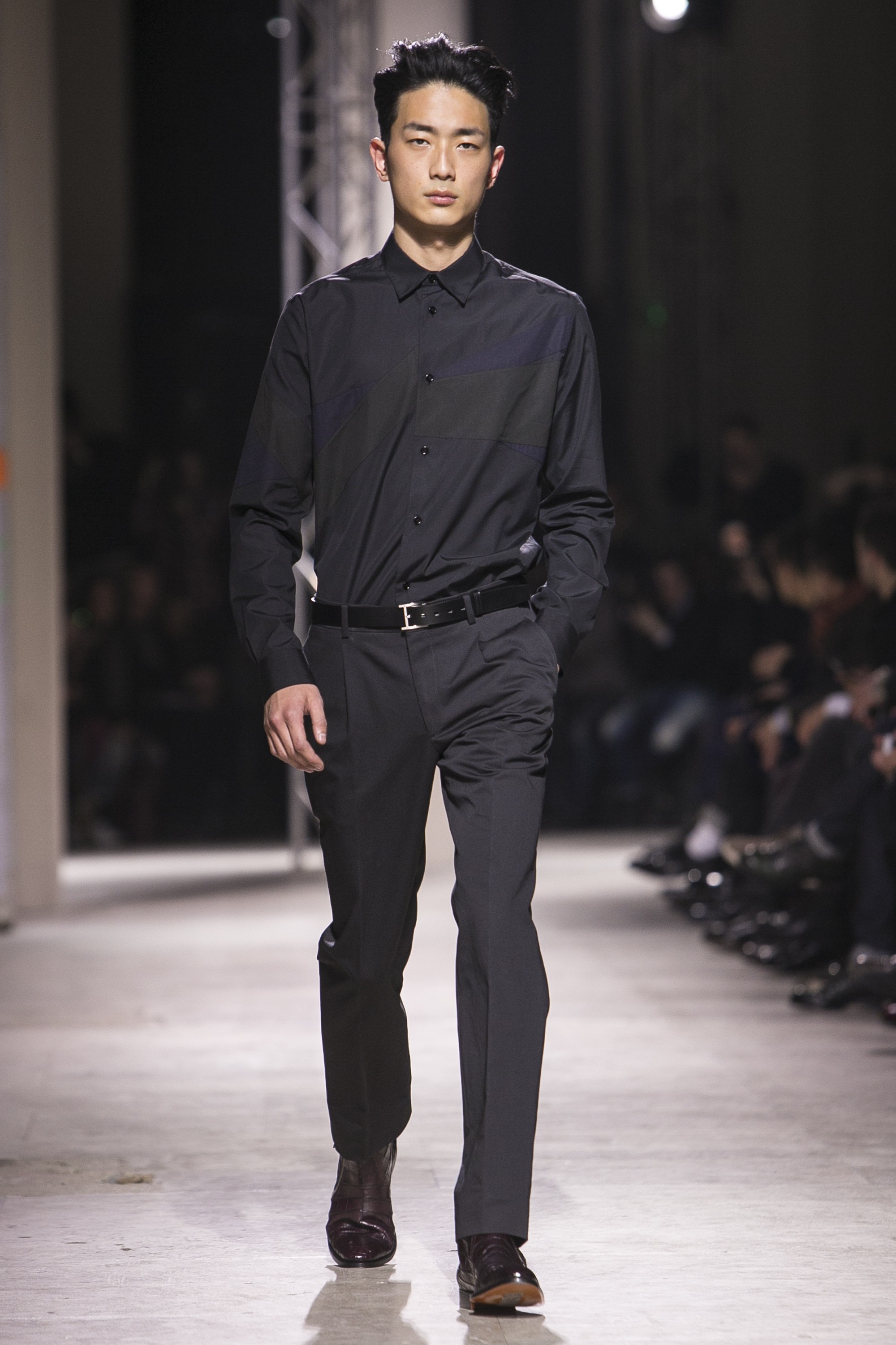 Look 32