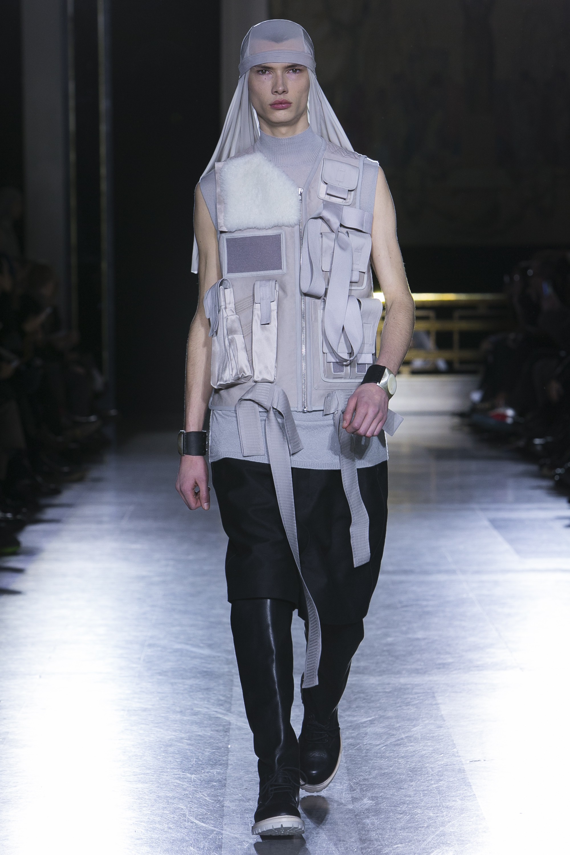 Look 37