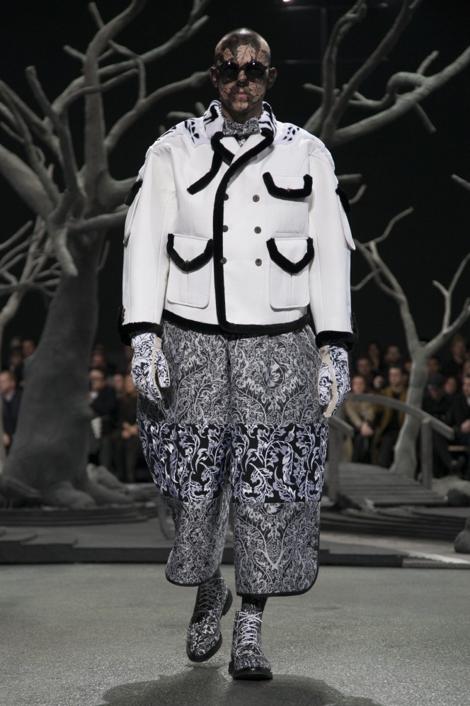 Look 4