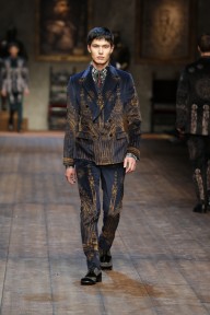 Look 12