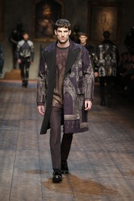 Look 15
