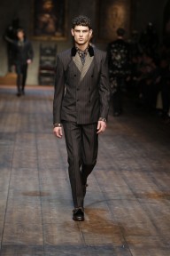 Look 18