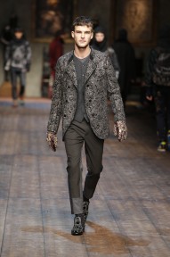 Look 30