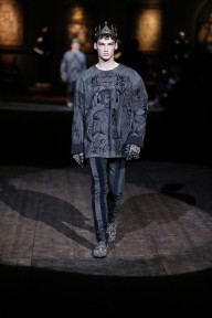 Look 7