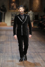Look 75