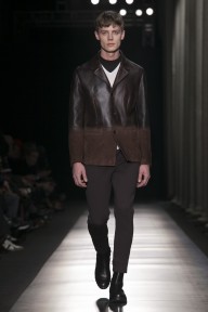 Look 15