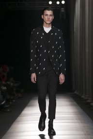 Look 25