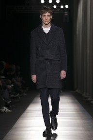 Look 32