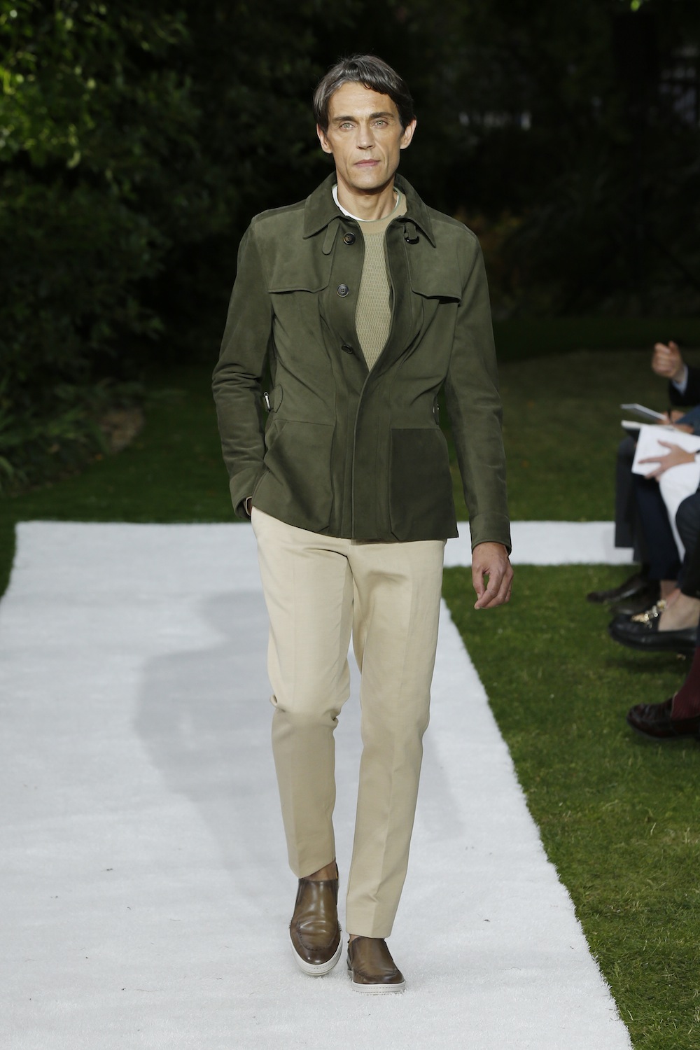 Look 12