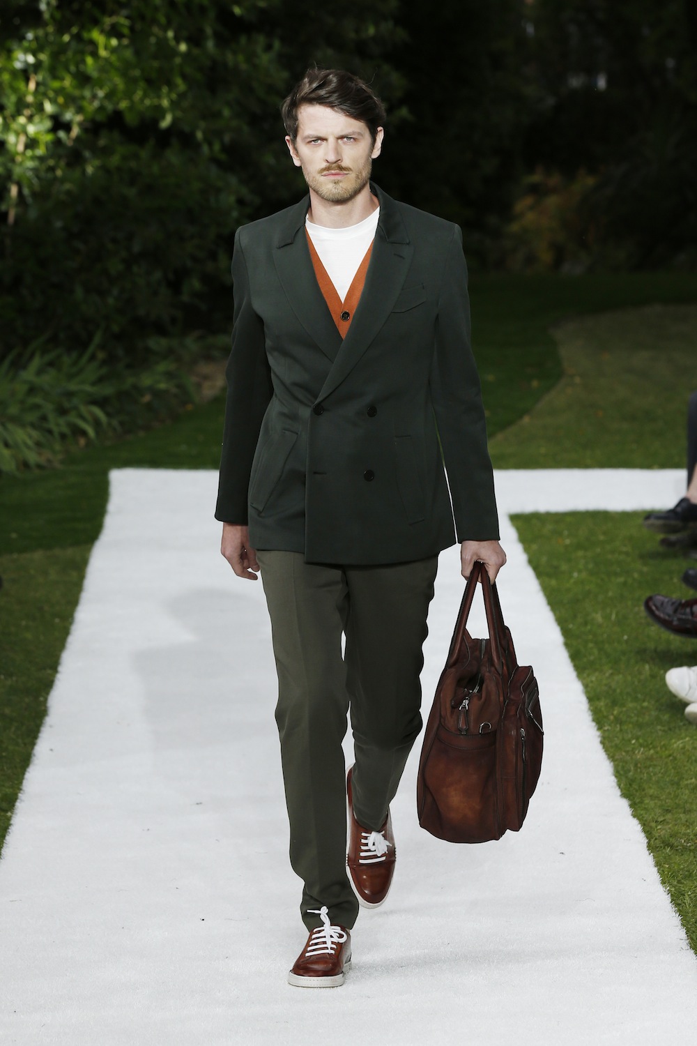 Look 30