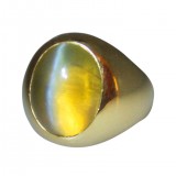 HERO CONSUME 18K GOLD CHRYSOBERYL CATS EYE RING (C1960s)