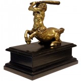 HERO CONSUME FLORENTINE GILT BRONZE CENTAR SCULPTURE (C16th-17th)
