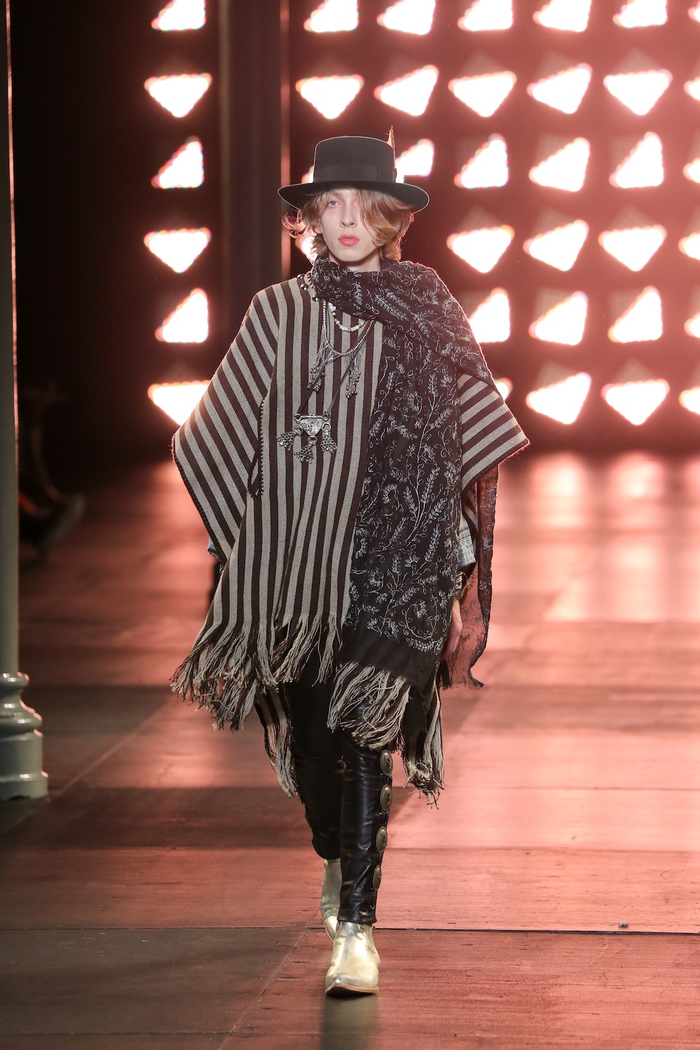 Look 42
