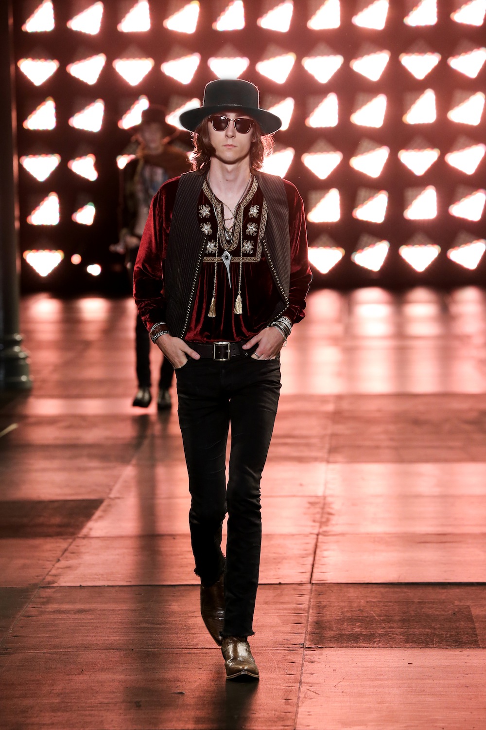 Look 65