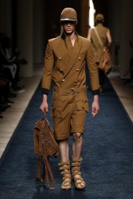Look 3