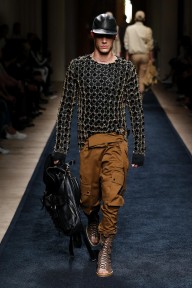 Look 8