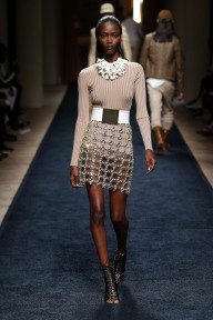 Look 15