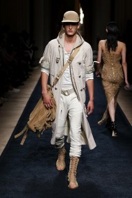 Look 18