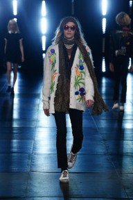 Look 3