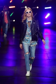Look 27
