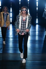 Look 76