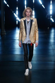 Look 77
