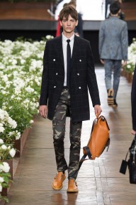 Look 17