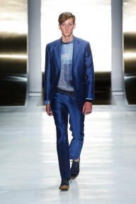 Look 18