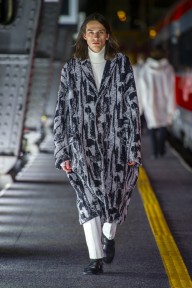 Look 13