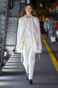 Look 15
