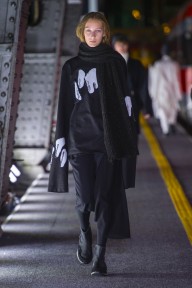 Look 18