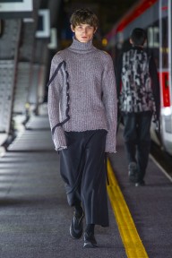 Look 25
