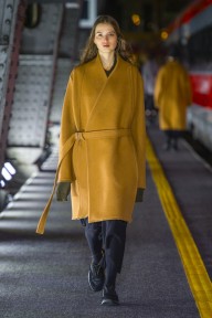 Look 30