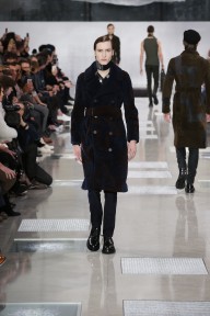 Look 16
