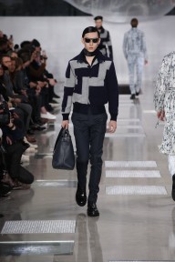 Look 30