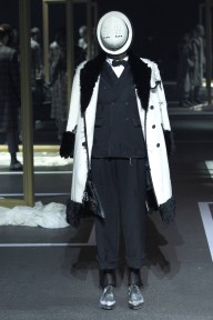Look 27