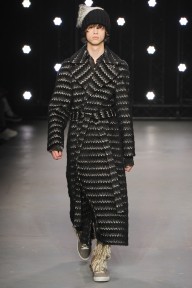 Look 10