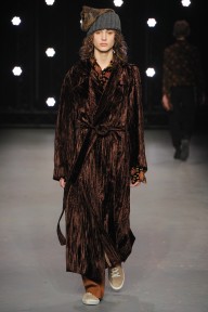 Look 11
