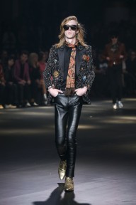 Look 25